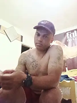 Show de VitorBDote23cm na webcam