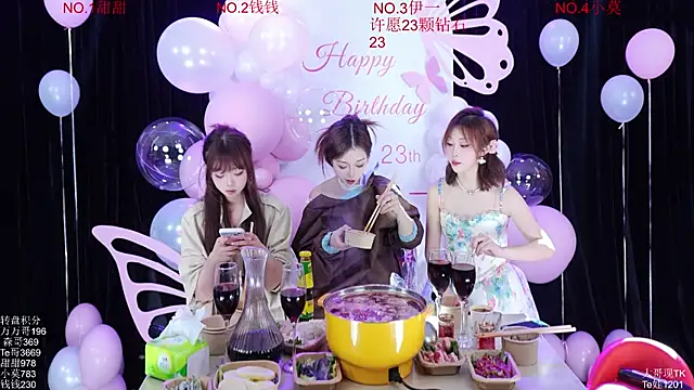 Luckybaby-001のウェブカメラショー
