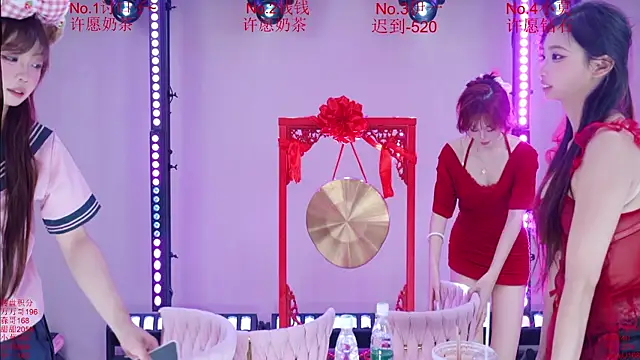 Show modela Luckybaby-001 na web-kameri