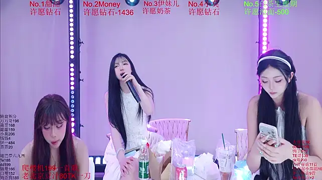 Luckybaby-001 Pertunjukan Webcam