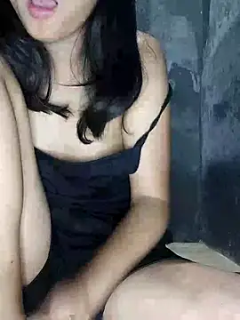 Rayya_4yy Adlı Modelin Canlı XXX Sohbeti