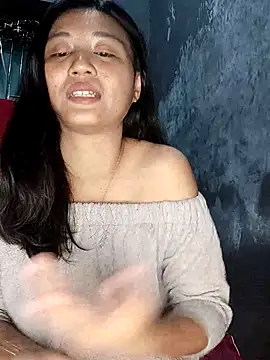 Rayya_4yy – Naživo XXX chat
