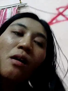 Rayya_4yy – Live XXX-chat