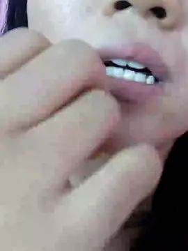 Chat XXX en directo de Rayya_4yy
