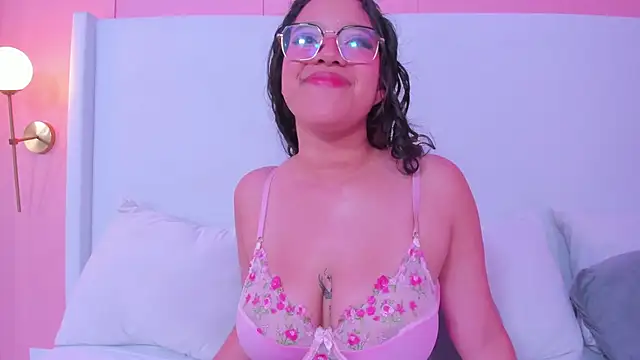 shayra_alina's Live XXX Chat