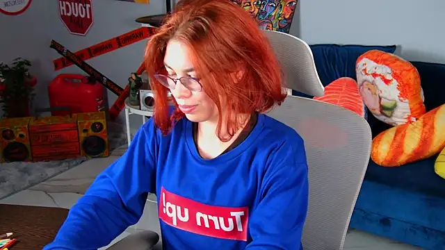 แชท XXX สดของ SeraphineDuskryn