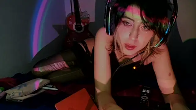 Živý XXX chat kittenpasive30