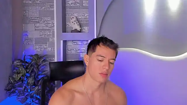 IanMancini – webcam-show