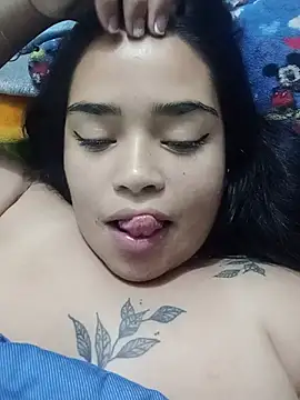 Violett_Cinnamon 라이브 XXX 채팅