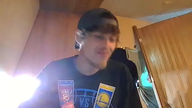 YUNG_N8iV_HUNG8210n Webbikameraesitys