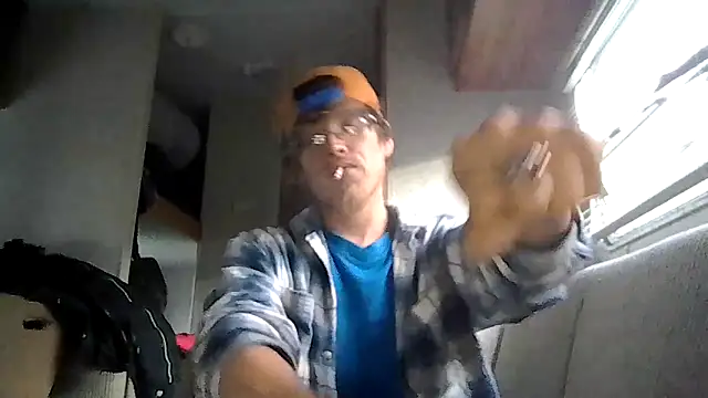 Show Webcam de YUNG_N8iV_HUNG8210