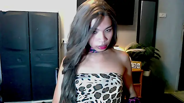 sexylicious_scarletxx 网络视讯表演