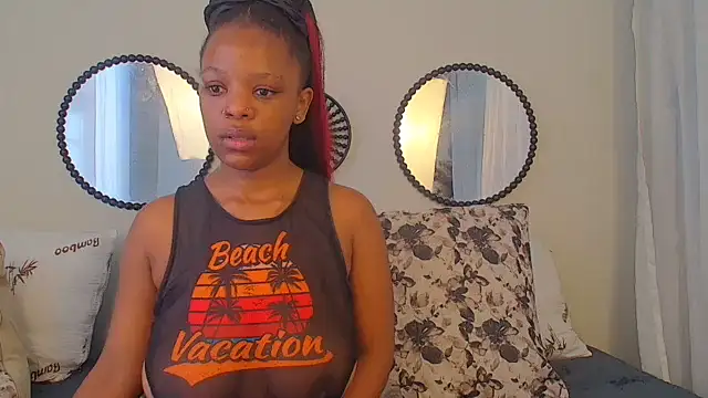 FreakyNubian Live XXX-chat