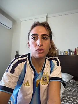 NicoleWilder Adlı Modelin Canlı XXX Sohbeti