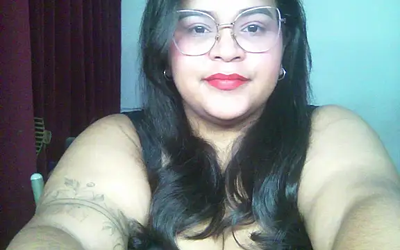 Chat XXX ao vivo de soymelancia