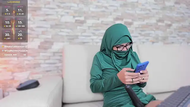 zaif_thal's Live XXX Chat