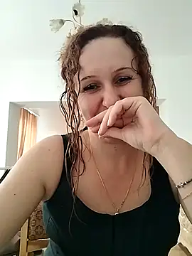 KarinaFlower99 Adlı Modelin Canlı XXX Sohbeti