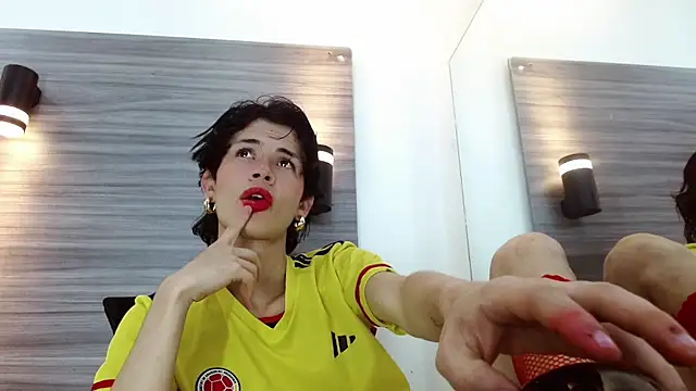 Jazmiin_Rosee Pertunjukan Webcam