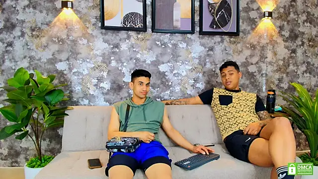 Show Webcam de Alejandro_and_Deiby