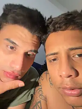 Show modela Alejandro_and_Deiby na web-kameri