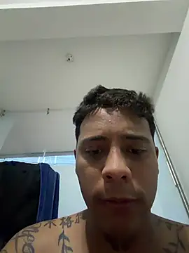 Alejandro_and_Deiby 在線直播表演