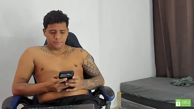 عرض كام Alejandro_and_Deiby