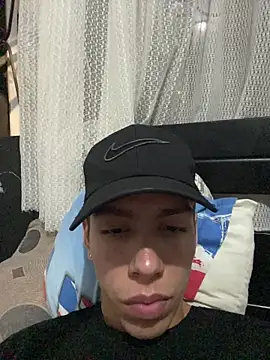 noah_kinderknecht webcam show