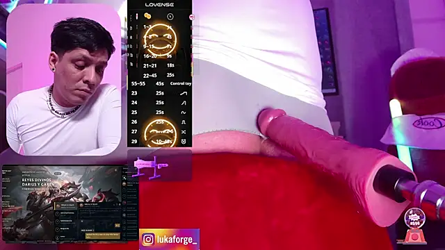 EthaanNova Show Webcam
