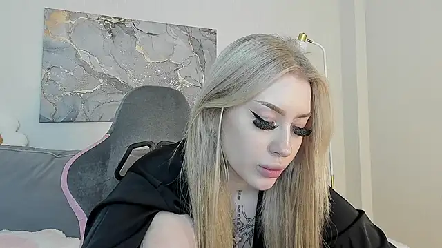 Živý XXX chat ArmaniDaviss
