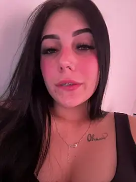 Show de babyybi na webcam