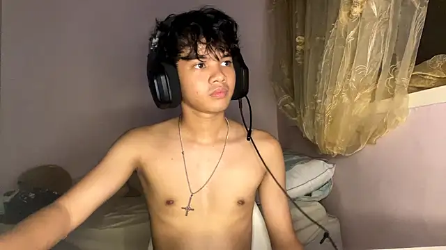 liam_alttwink: вебкам-шоу