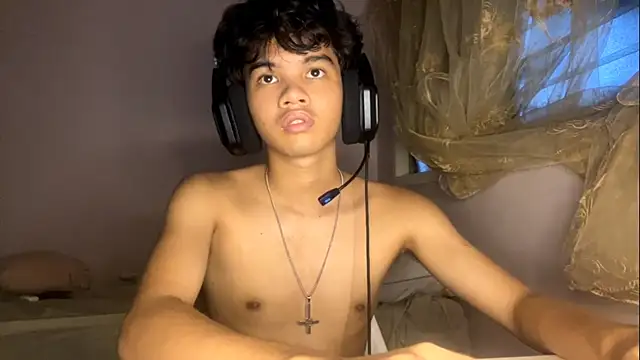 liam_alttwink's Webcam Show