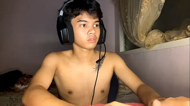 liam_alttwink Show Webcam