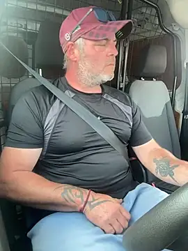 silverdom01 Show in webcam