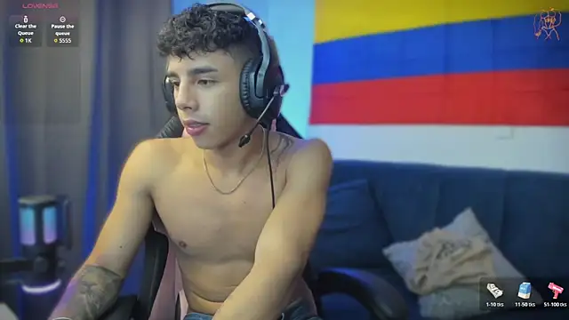 Show modela andy_cute22 na web-kameri