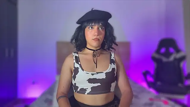 TrinyD's Webcam Show