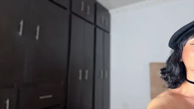 Show modela TrinyD na web-kameri