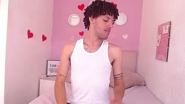 הופעת וובקאם של Miss_Glory