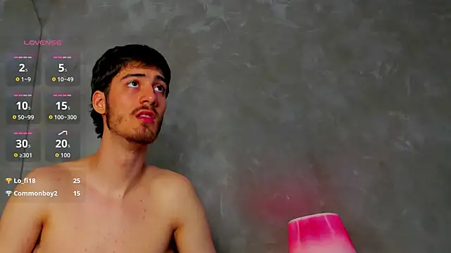 Liam_Crown webcam show