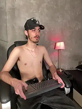 Liam_Crownn Webbikameraesitys