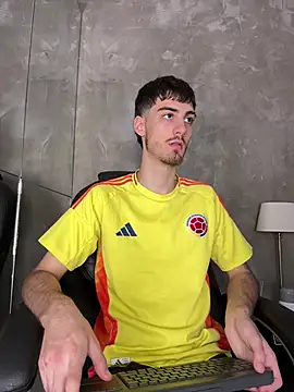 Liam_Crown Show in webcam