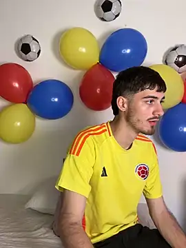 Liam_Crown: διαδικτυακό σόου στην κάμερα
