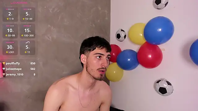 Liam_Crown webcam show
