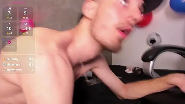 عرض كام Liam_Crown