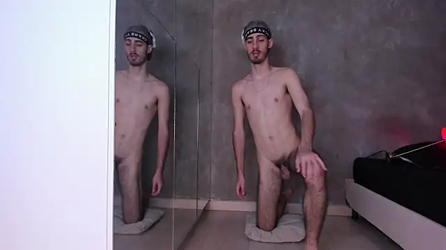 Liam_Crown Webcam show