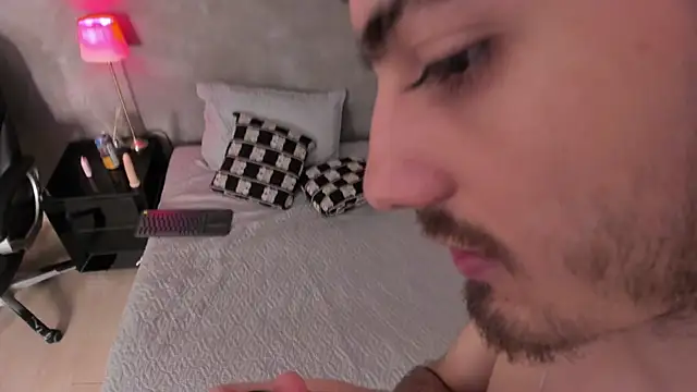 عرض كام Liam_Crown