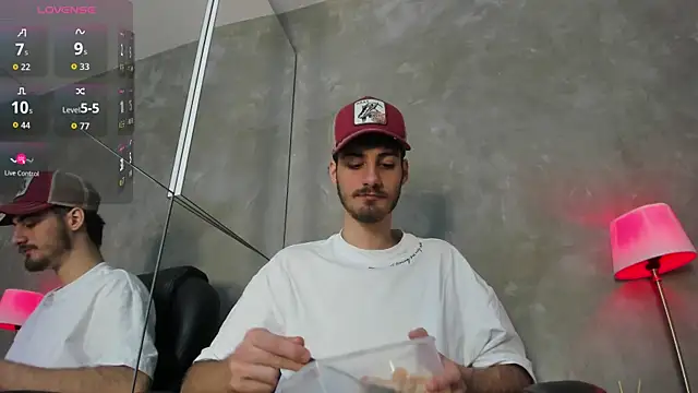 Liam_Crown Pertunjukan Webcam