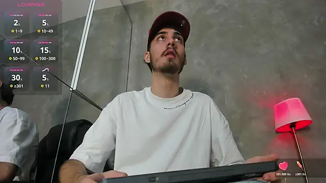 Liam_Crownn Webbikameraesitys
