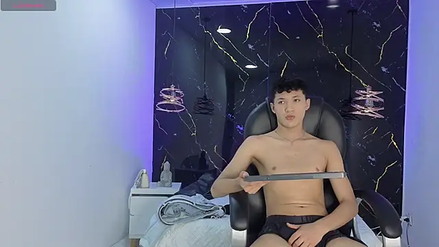 ValentinoFlameX Webcamshow