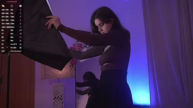 LumiNika webcam show
